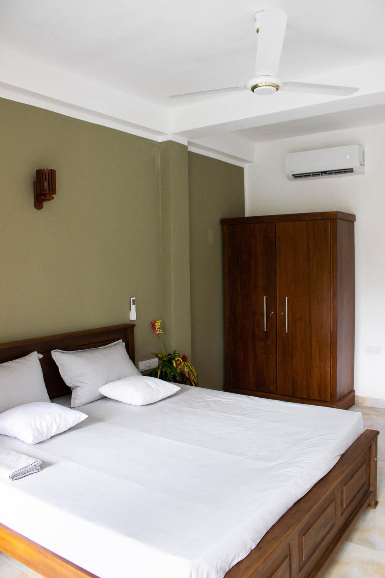 Uralsurf House Hotel Weligama Exterior photo